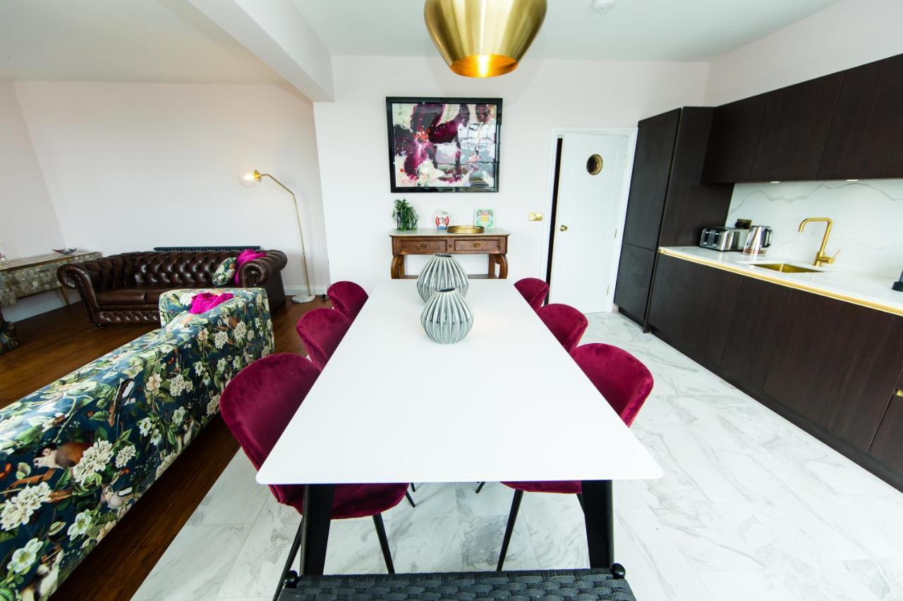Rounton Villa By Maison Parfaite - Hot Tub - Sea Views - Parking Robin Hood's Bay Ngoại thất bức ảnh