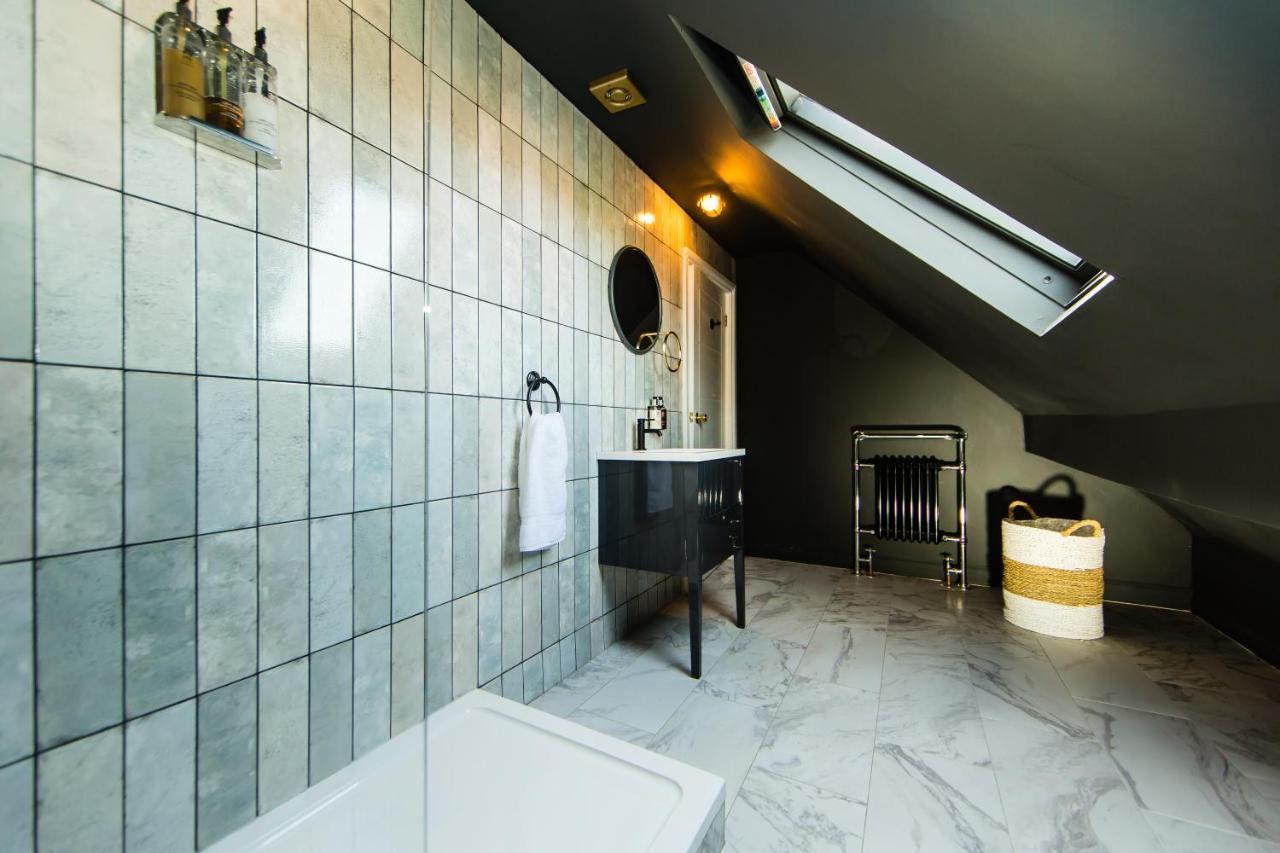 Rounton Villa By Maison Parfaite - Hot Tub - Sea Views - Parking Robin Hood's Bay Ngoại thất bức ảnh